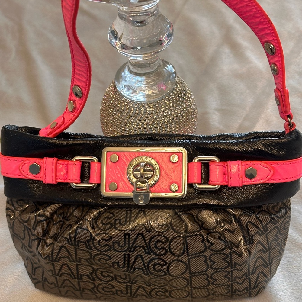 Marc Jacobs - Gray and Hot Pink Purse